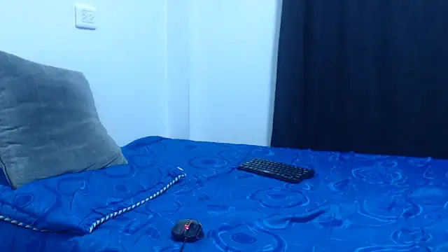 Snapshot of darekgates chatting on March 1, 5:24 pm darekgates online show from March 1, 5:24 pm