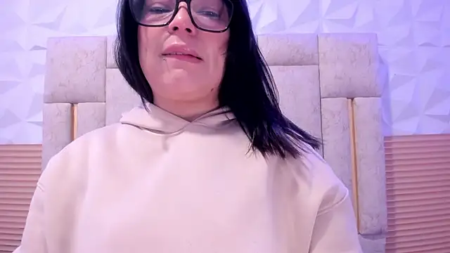 PauletteJ online show from June 17, 11:53 am