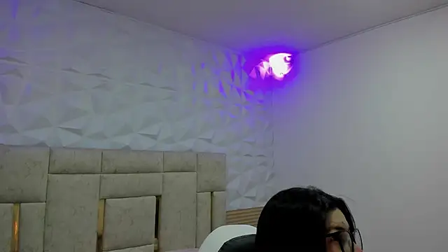 PauletteJ online show from November 10, 11:48 am