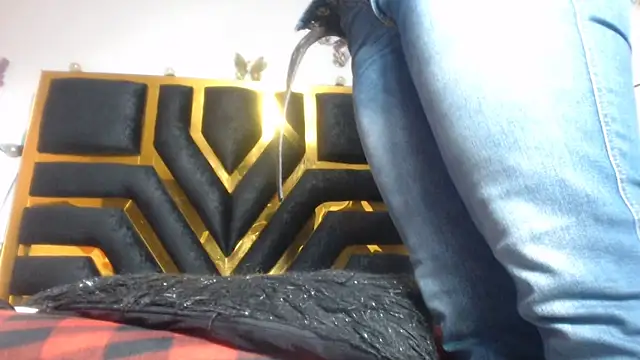 Helennahot online show from March 25, 6:51 pm