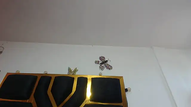 Snapshot of Helennahot chatting on February 20, 6:10 pm Helennahot online show from February 20, 6:10 pm