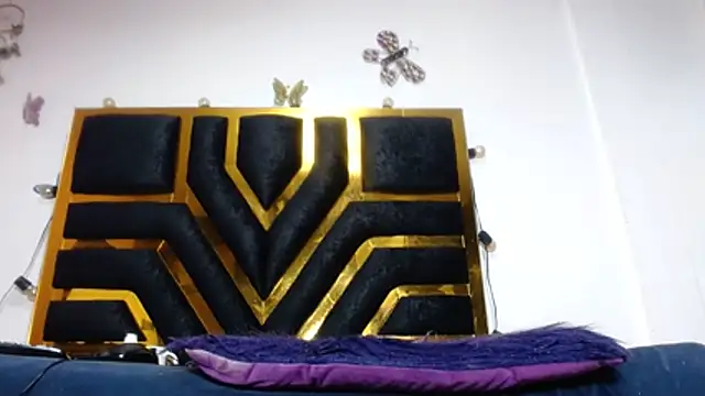 Helennahot online show from April 2, 12:01 pm