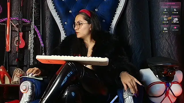 abbymora online show from April 4, 5:03 am