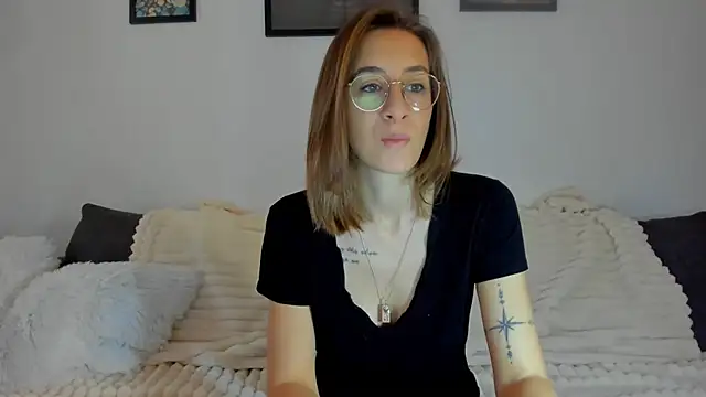 DesireMore90 online show from January 16, 7:56 am