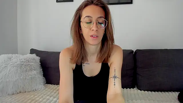 DesireMore90 online show from March 18, 11:24 am