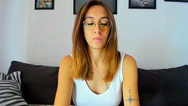 DesireMore90 online show from November 5, 9:23 am