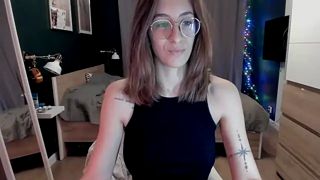 DesireMore90 online show from March 19, 7:25 pm