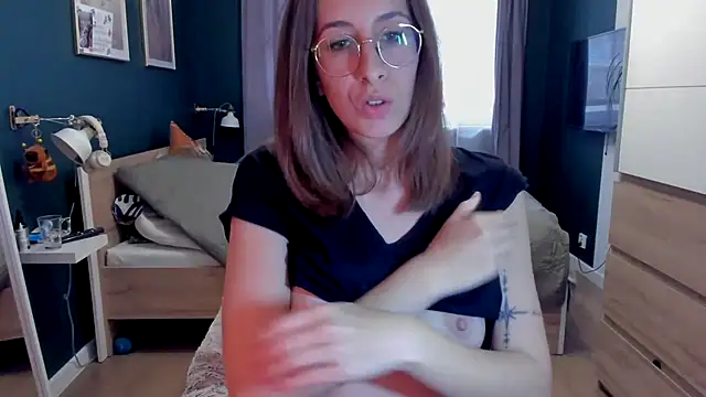 DesireMore90 online show from April 12, 3:26 pm