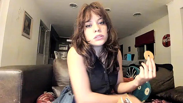 Snapshot of ginakatana chatting on February 17, 5:47 am ginakatana online show from February 17, 5:47 am