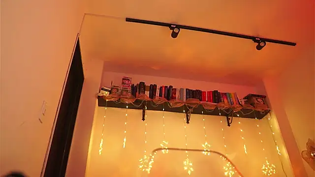 Snapshot of melissajoness3 chatting on December 2, 12:11 am melissajoness3 online show from December 2, 12:11 am