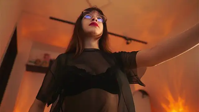 Snapshot of melissajoness3 chatting on November 11, 12:16 am melissajoness3 online show from November 11, 12:16 am