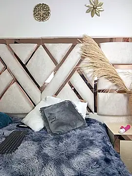 miley jensen online show from April 16, 11:07 pm