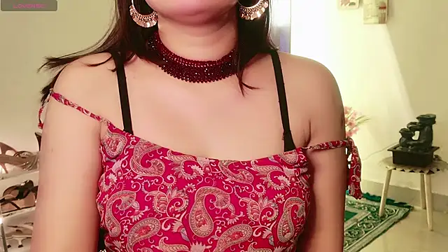 GODDESS SHANAYA online show from April 11, 7:45 am