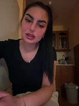 Snapshot of CabrioCabrio chatting on June 24, 11:02 pm CabrioCabrio online show from June 24, 11:02 pm
