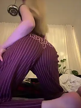 VeraSerephina online show from December 16, 9:41 pm