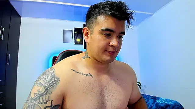 Snapshot of thiago_cp chatting on February 6, 6:08 am thiago cp online show from February 6, 6:08 am