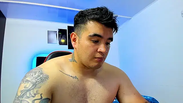 Snapshot of thiago_cp chatting on February 4, 5:53 am thiago cp online show from February 4, 5:53 am