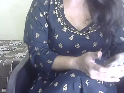Snapshot of Lusty_Wife1 chatting on September 27, 8:09 am Lusty Wife1 online show from September 27, 8:09 am