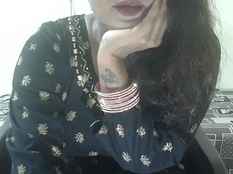 Snapshot of Lusty_Wife1 chatting on September 16, 9:21 am Lusty Wife1 online show from September 16, 9:21 am
