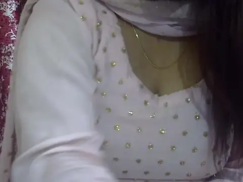 Lusty Wife1 online show from February 3, 7:30 pm