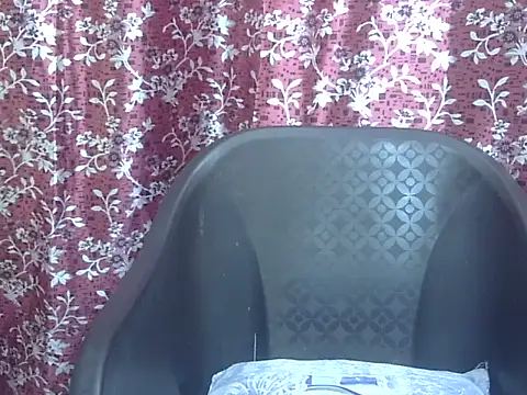 Snapshot of Lusty_Wife1 chatting on November 24, 6:08 pm Lusty Wife1 online show from November 24, 6:08 pm