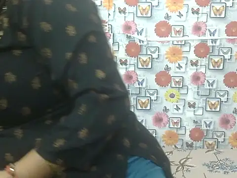 Lusty Wife1 online show from May 21, 10:12 am