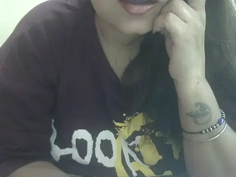 Lusty Wife1 online show from April 16, 10:12 pm