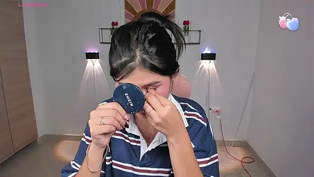 emily villamil online show from April 23, 9:38 pm