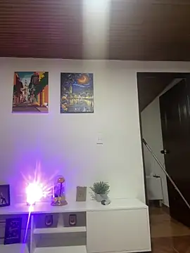 AgathaGeorgiou online show from April 10, 11:45 pm