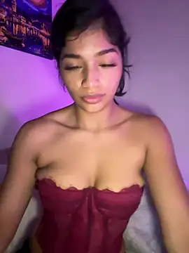 AgathaGeorgiou online show from June 15, 9:25 pm