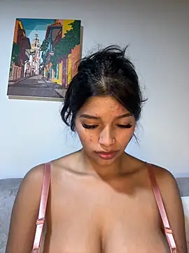 Snapshot of AgathaGeorgiou chatting on October 15, 10:40 pm AgathaGeorgiou online show from October 15, 10:40 pm