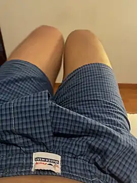 Snapshot of AgathaGeorgiou chatting on March 15, 10:44 pm AgathaGeorgiou online show from March 15, 10:44 pm