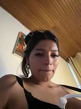 Snapshot of AgathaGeorgiou chatting on November 5, 10:24 pm AgathaGeorgiou online show from November 5, 10:24 pm