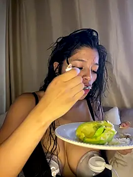 Snapshot of AgathaGeorgiou chatting on November 11, 10:26 pm AgathaGeorgiou online show from November 11, 10:26 pm