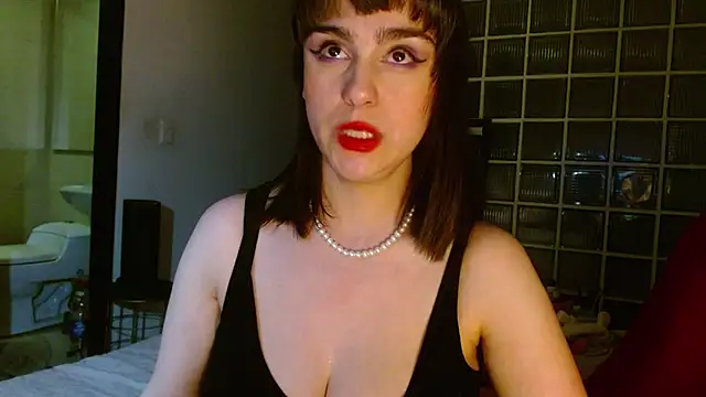 collette beaufoy  online show from February 23, 12:08 am