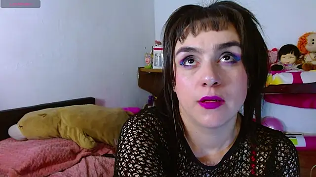 Snapshot of collette_beaufoy_ chatting on July 22, 3:25 pm collette beaufoy online show from July 22, 3:25 pm