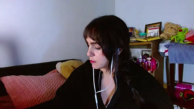Snapshot of collette_beaufoy_ chatting on June 14, 7:20 am collette beaufoy online show from June 14, 7:20 am