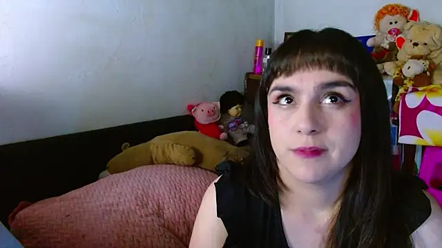 Snapshot of collette_beaufoy_ chatting on May 8, 6:17 am collette beaufoy online show from May 8, 6:17 am
