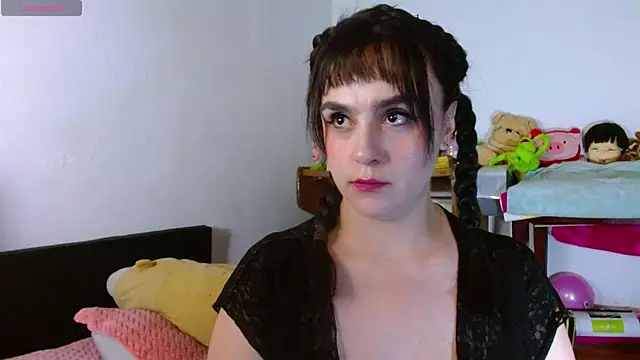 Snapshot of collette_beaufoy_ chatting on July 19, 9:55 pm collette beaufoy online show from July 19, 9:55 pm