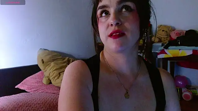 Snapshot of collette_beaufoy_ chatting on July 6, 1:34 am collette beaufoy online show from July 6, 1:34 am