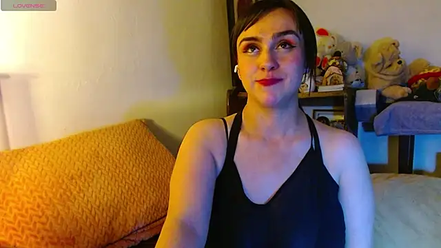 collette beaufoy  online show from December 17, 8:08 am