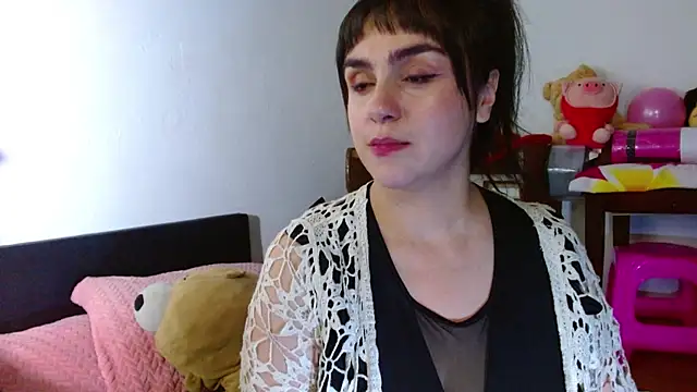 Snapshot of collette_beaufoy_ chatting on May 14, 2:36 pm collette beaufoy online show from May 14, 2:36 pm