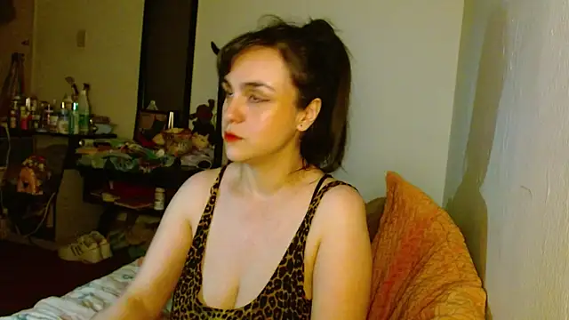 collette beaufoy  online show from September 28, 10:28 pm