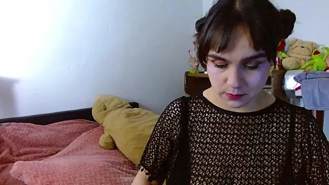 Snapshot of collette_beaufoy_ chatting on June 8, 5:41 am collette beaufoy online show from June 8, 5:41 am