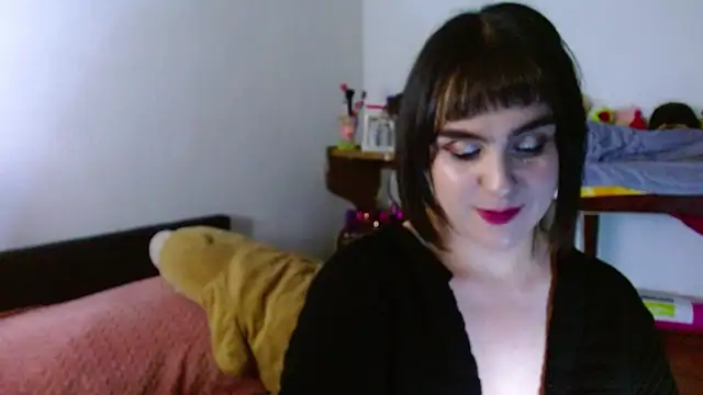 Snapshot of collette_beaufoy_ chatting on June 20, 5:01 am collette beaufoy online show from June 20, 5:01 am