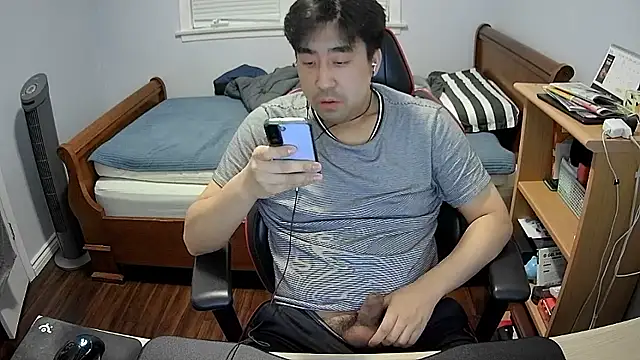 Snapshot of Koreanboy171 chatting on March 27, 2:20 am Koreanboy171 online show from March 27, 2:20 am