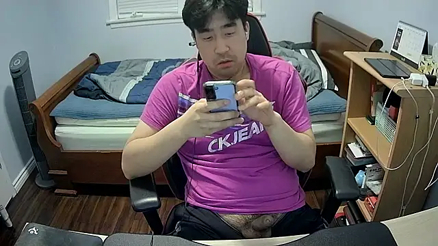 Snapshot of Koreanboy171 chatting on March 17, 3:09 am Koreanboy171 online show from March 17, 3:09 am