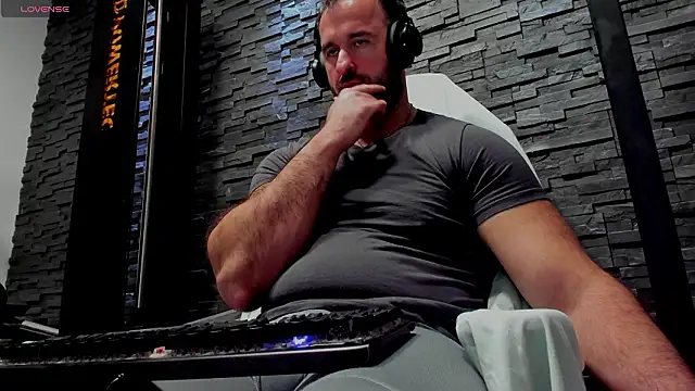 David Big Daddy online show from March 6, 8:15 pm