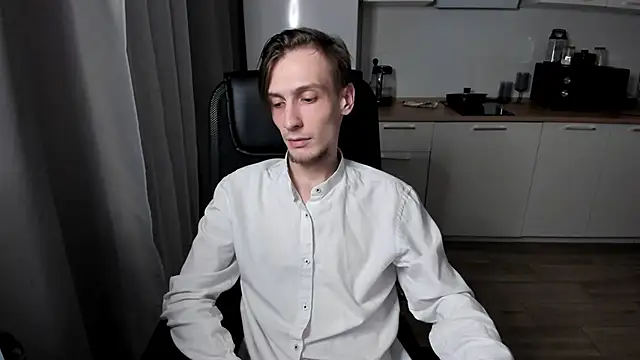 Snapshot of Rick_Reed chatting on October 26, 12:44 am Rick Reed online show from October 26, 12:44 am