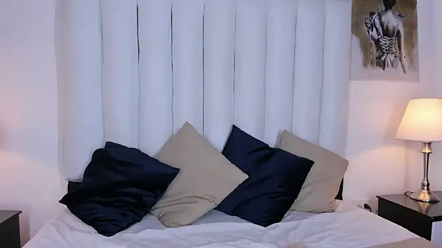 Violet queen20 online show from November 18, 7:06 pm